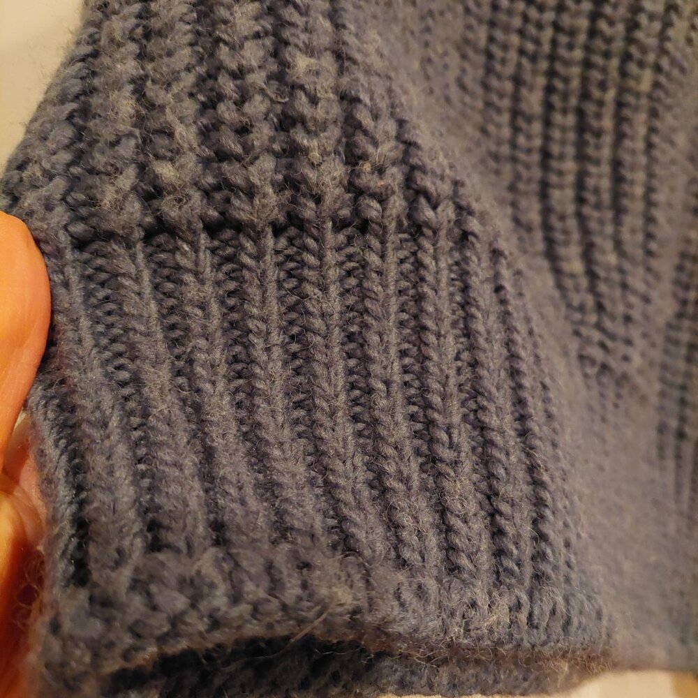 H&M Small Bluish Grey Heavy Knit Turtleneck Sweater - Picture 3 of 8